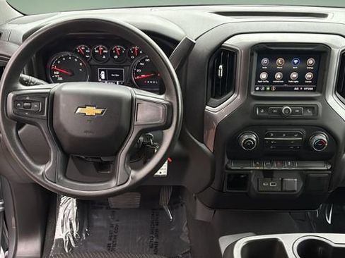 Used 2022 Chevrolet Silverado 1500 Custom AWD/4WD image 9