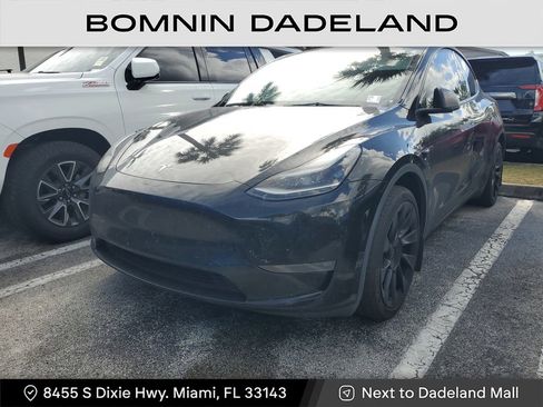 Used 2023 Tesla Model Y Long Range image 2
