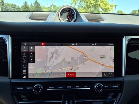 Used 2019 Porsche Macan S AWD/4WD image 27