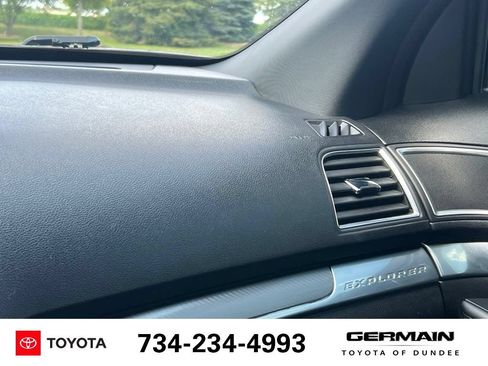Used 2017 Ford Explorer Sport w/ Equipment Group 401A AWD/4WD image 19