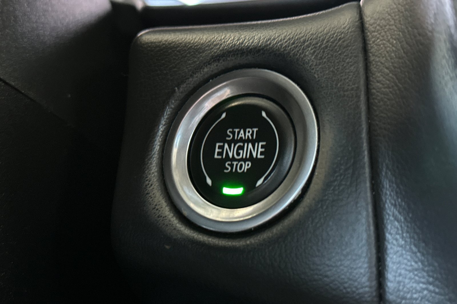 Certified 2023 GMC Yukon XL SLT RWD image 32