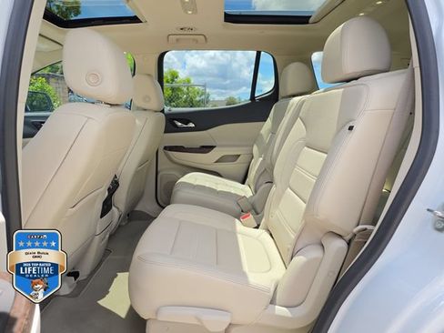 Certified 2023 GMC Acadia Denali w/ Denali Technology Package FWD image 9