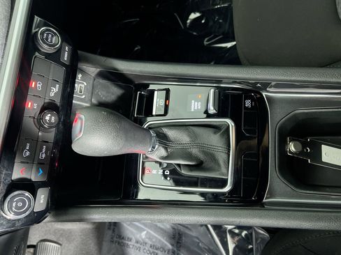 Used 2023 Jeep Compass Sport image 23