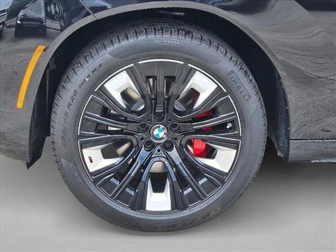 Certified 2025 BMW X3 xDrive30i w/ M Sport Package image 18