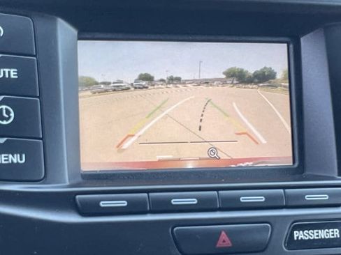 Used 2017 Ford Explorer FWD image 16