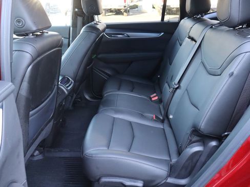 Used 2024 Cadillac XT6 Luxury w/ LPO, Floor Liner Package image 21