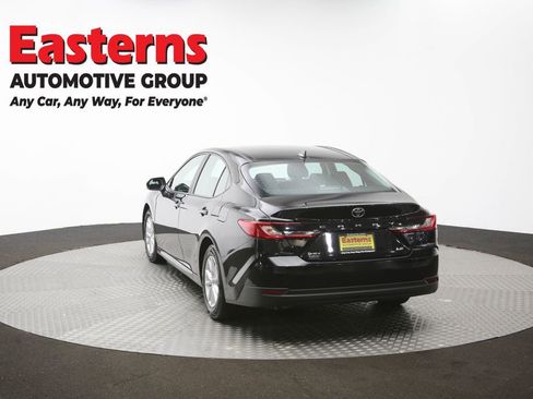 Used 2025 Toyota Camry LE FWD image 38