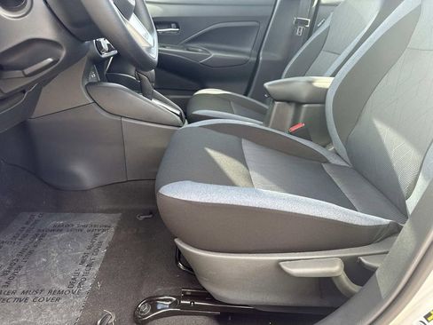 New 2025 Nissan Versa SV w/ Trunk Package image 17