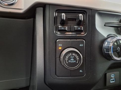 Used 2022 Ford F150 XLT w/ Equipment Group 302A High AWD/4WD image 15