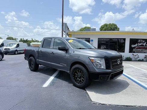 Used 2019 Nissan Titan S w/ S Utility Package RWD image 2