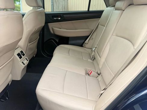 Used 2018 Subaru Outback 2.5i Limited image 14