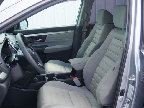 Used 2017 Honda CR-V LX image 9