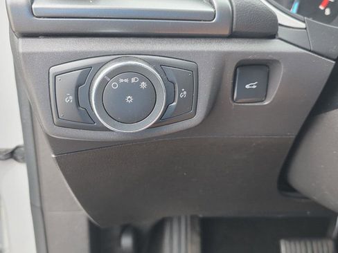 Used 2016 Ford Fusion SE FWD image 19