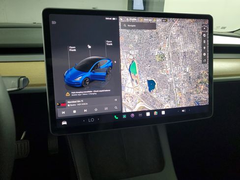 Used 2023 Tesla Model 3 Standard Range image 17