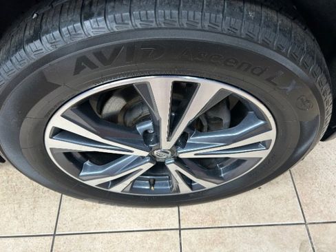 Used 2019 Nissan Rogue SV w/ Premium Package image 20