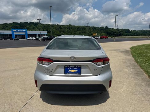 Used 2024 Toyota Corolla LE FWD image 6