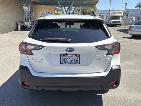 Used 2024 Subaru Outback Premium AWD/4WD image 5