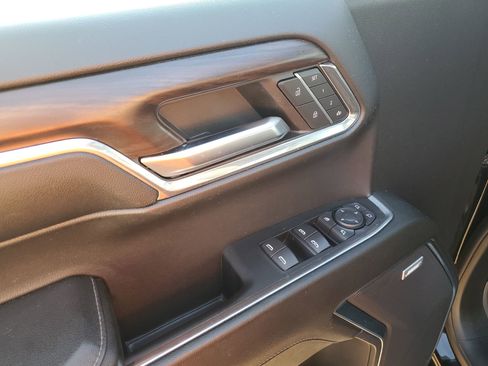 Used 2024 GMC Sierra 1500 SLT w/ SLT Premium Plus Package image 31