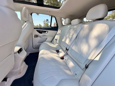 Used 2023 Mercedes-Benz EQE 500 4MATIC SUV image 14