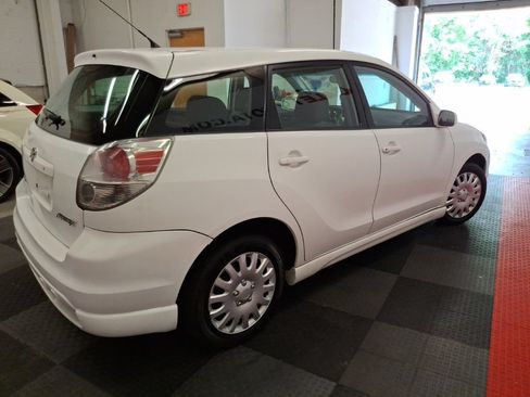 Used 2005 Toyota Matrix XR w/ Extra Value Pkg 1 FWD image 11