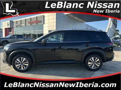 Used 2023 Nissan Pathfinder SL w/ Lighting Package (N92)