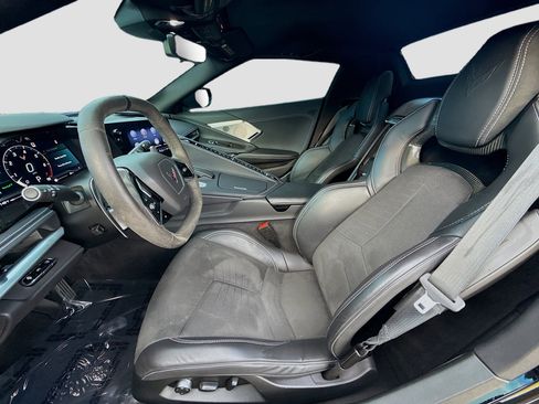 Used 2023 Chevrolet Corvette Stingray Preferred Conv w/ 2LT image 19