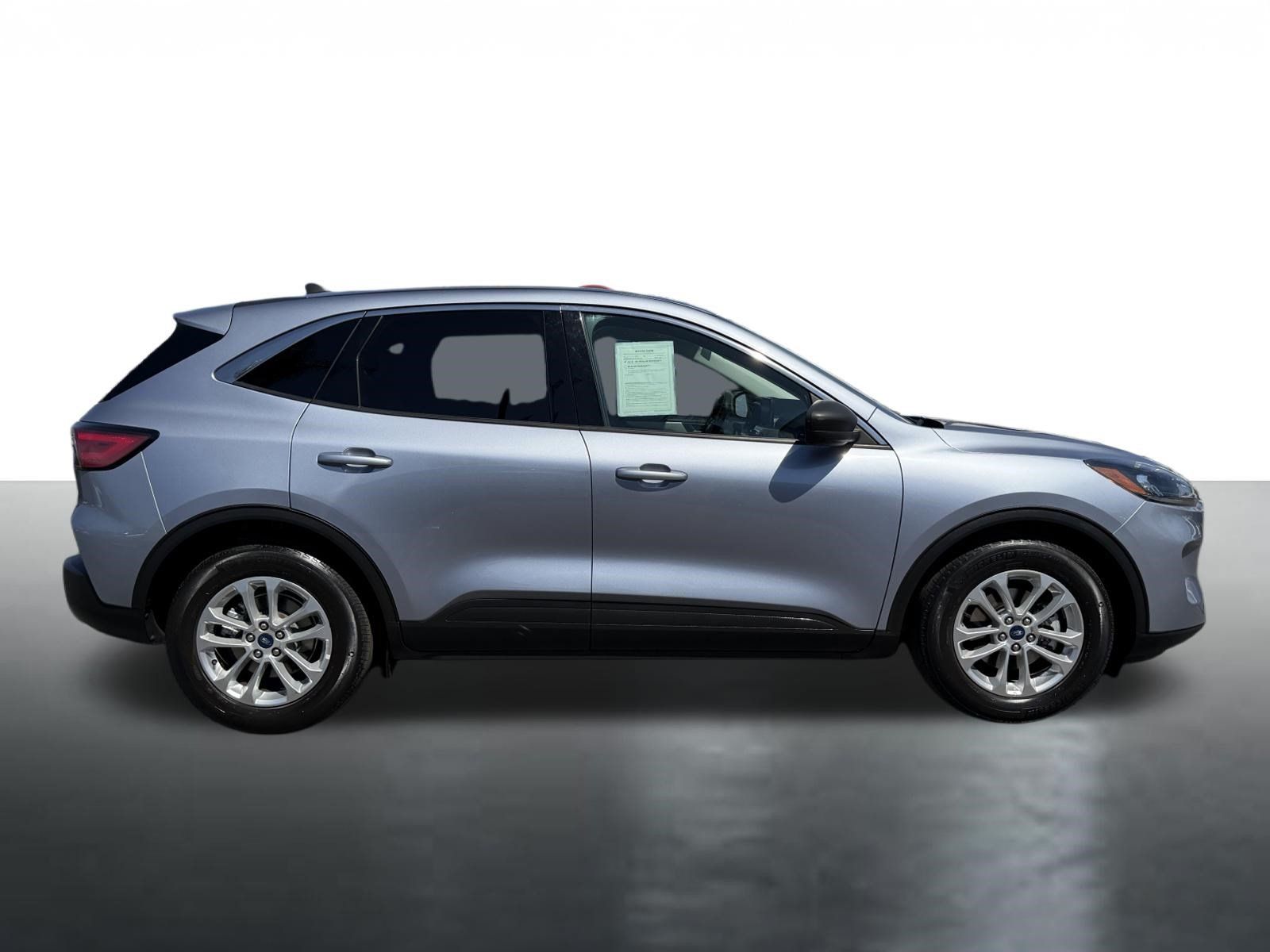 Used 2022 Ford Escape SE FWD image 9