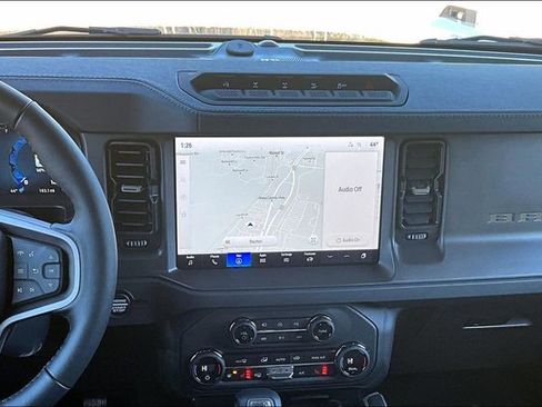 New 2025 Ford Bronco Badlands image 7