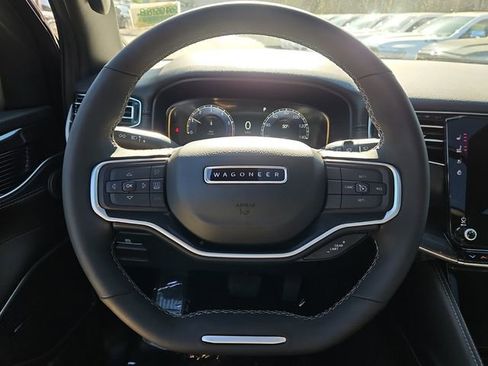 Used 2024 Jeep Wagoneer L 2WD w/ Premium Group I image 12