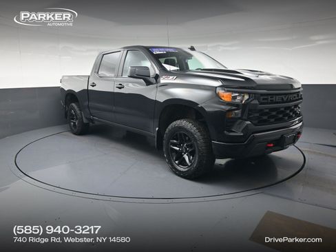 Used 2025 Chevrolet Silverado 1500 Custom Trail Boss AWD/4WD image 1