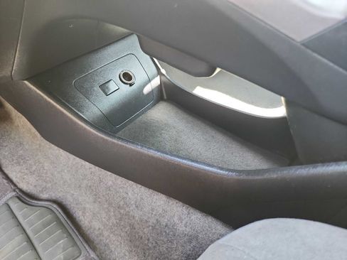 Used 2012 Toyota Prius Two FWD image 18