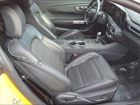 Used 2024 Ford Mustang Premium image 16
