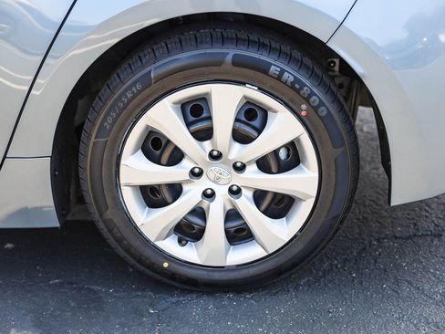 Used 2024 Toyota Corolla LE FWD image 8