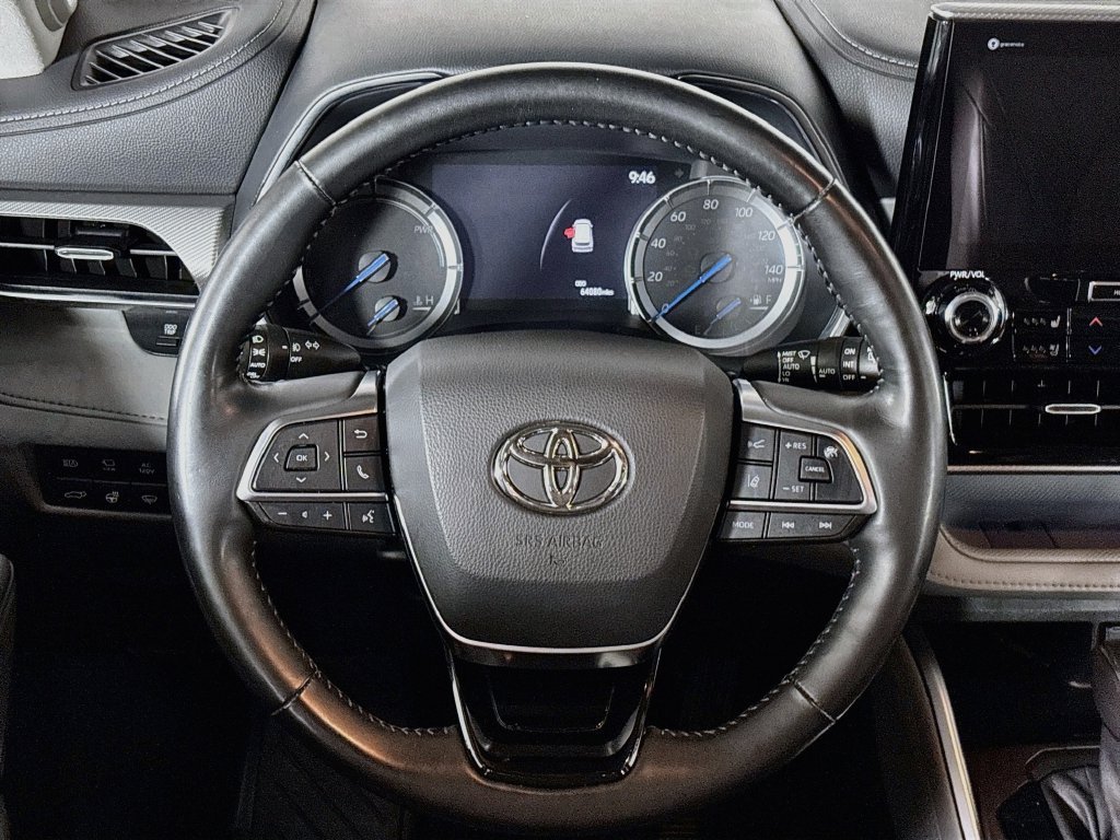 Used 2021 Toyota Highlander Platinum AWD/4WD image 13