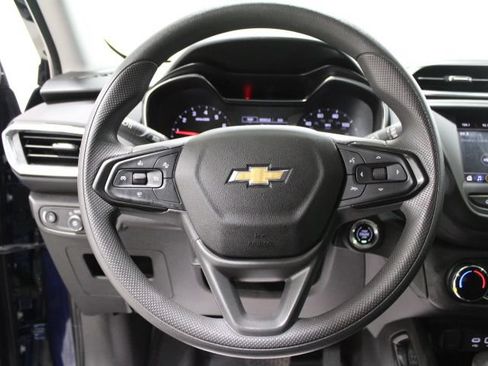 Used 2022 Chevrolet TrailBlazer LT AWD/4WD image 34