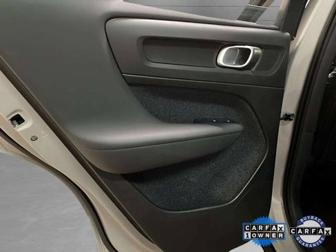 Used 2025 Volvo XC40 B5 Plus image 66