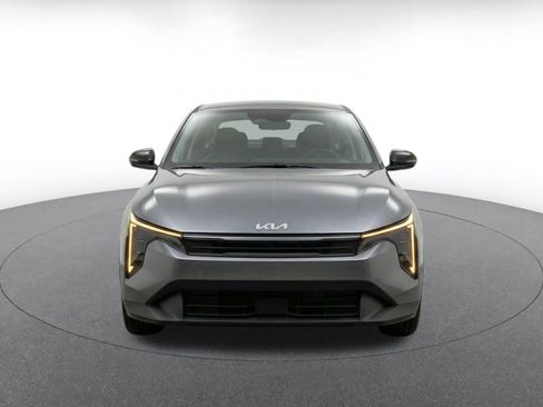 Used 2025 Kia K4 FWD image 2