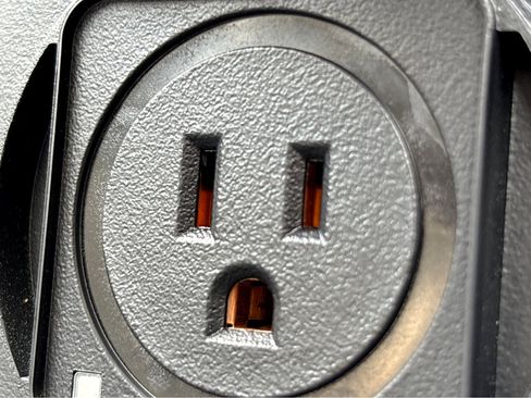 Used 2026 Chevrolet Silverado 1500 High Country w/ Midnight Edition image 25