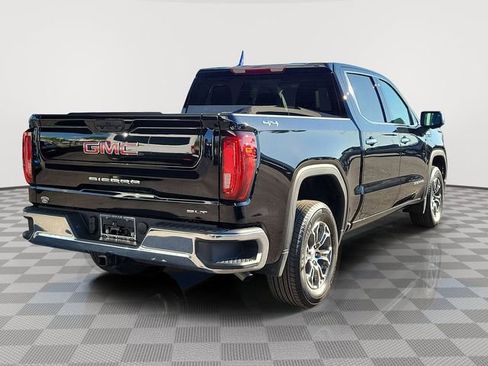 Used 2026 GMC Sierra 1500 SLT image 5