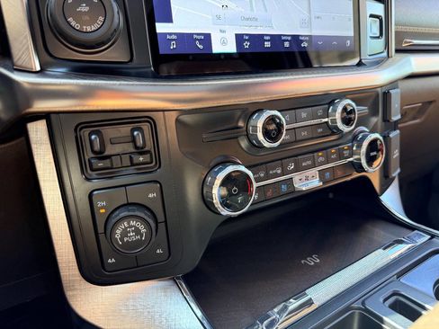 Used 2023 Ford F150 King Ranch w/ Equipment Group 601A High AWD/4WD image 30