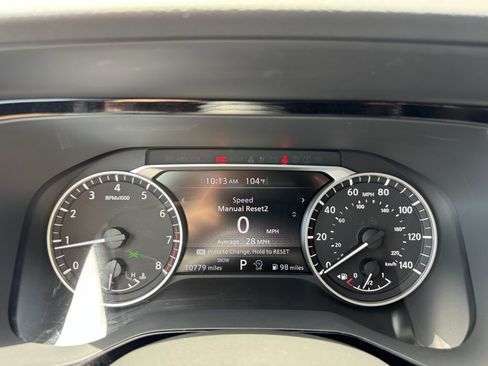 Used 2024 Nissan Pathfinder SV w/ Lighting Package (N92) image 17