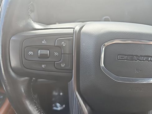 Used 2023 GMC Yukon XL Denali Ultimate w/ LPO, Floor Liner Package AWD/4WD image 22