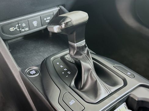 Used 2025 Kia K4 LXS FWD image 24