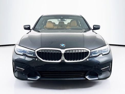 Used 2021 BMW 330i Sedan w/ Convenience Package RWD image 2