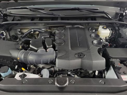 Used 2024 Toyota 4Runner TRD Off-Road Premium image 13