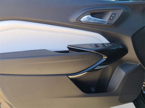 New 2026 Chevrolet Trax LT w/ Driver Confidence Package image 17