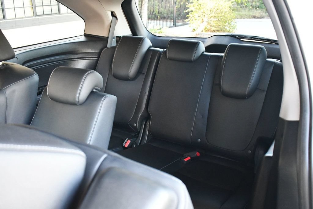 Used 2023 Honda Odyssey EX-L image 17