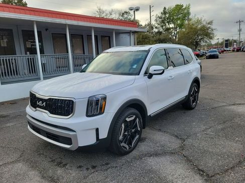 Used 2025 Kia Telluride EX image 4