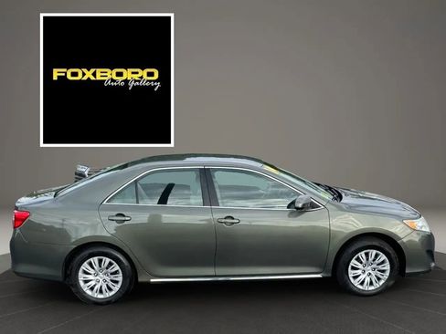 Used 2014 Toyota Camry LE FWD image 4