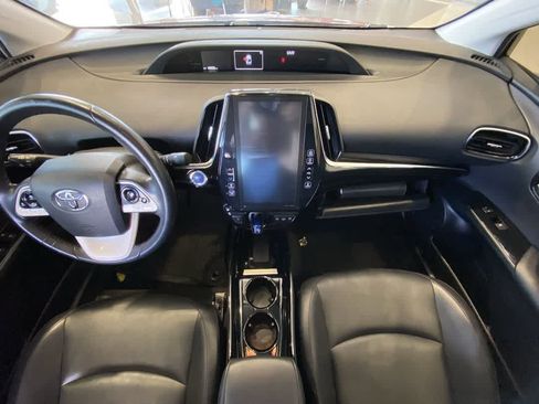 Used 2017 Toyota Prius Prime Premium FWD image 23